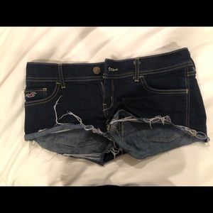 Hollister Frayed Shorts:Dark Blue